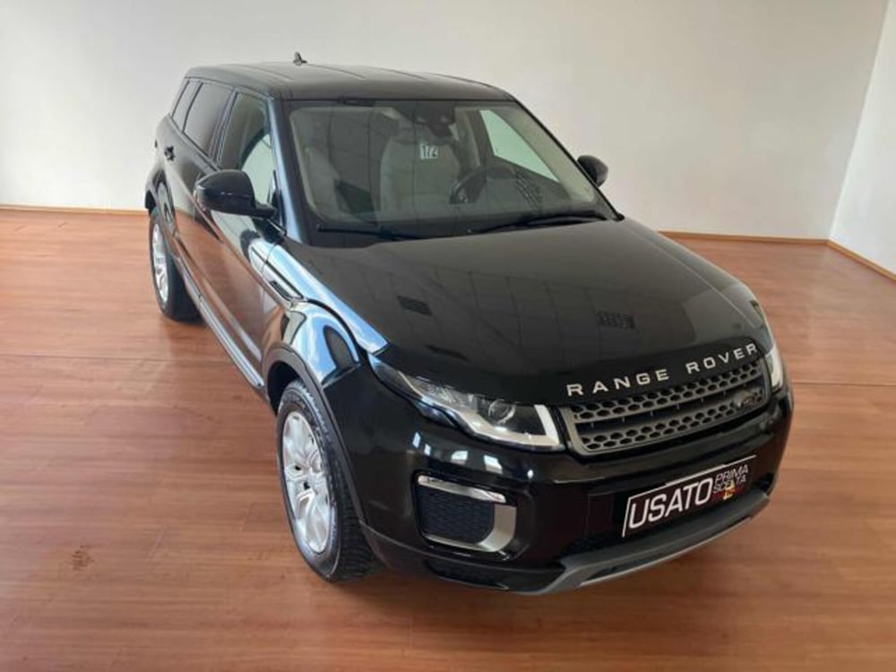Land Rover Range Rover Evoque nuova a Lucca