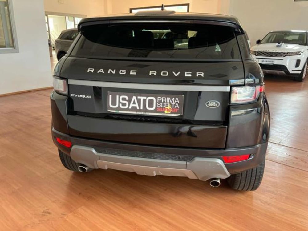 Land Rover Range Rover Evoque nuova a Lucca (2)