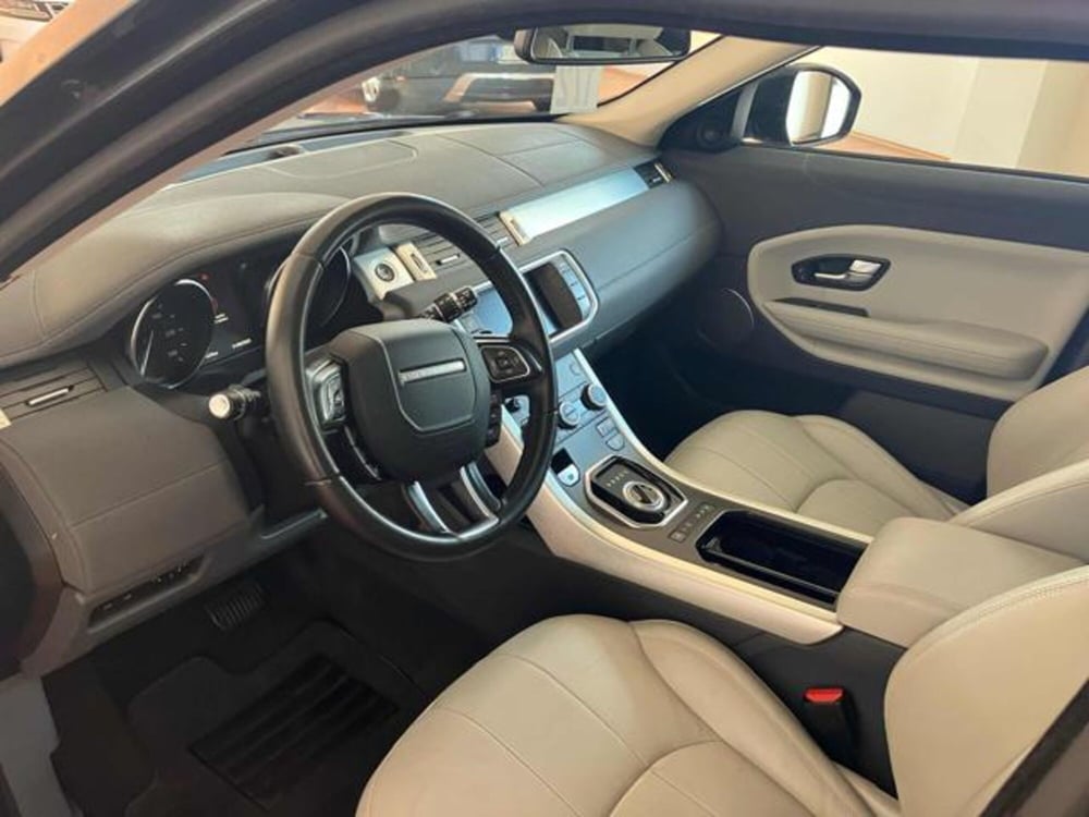 Land Rover Range Rover Evoque nuova a Lucca (4)