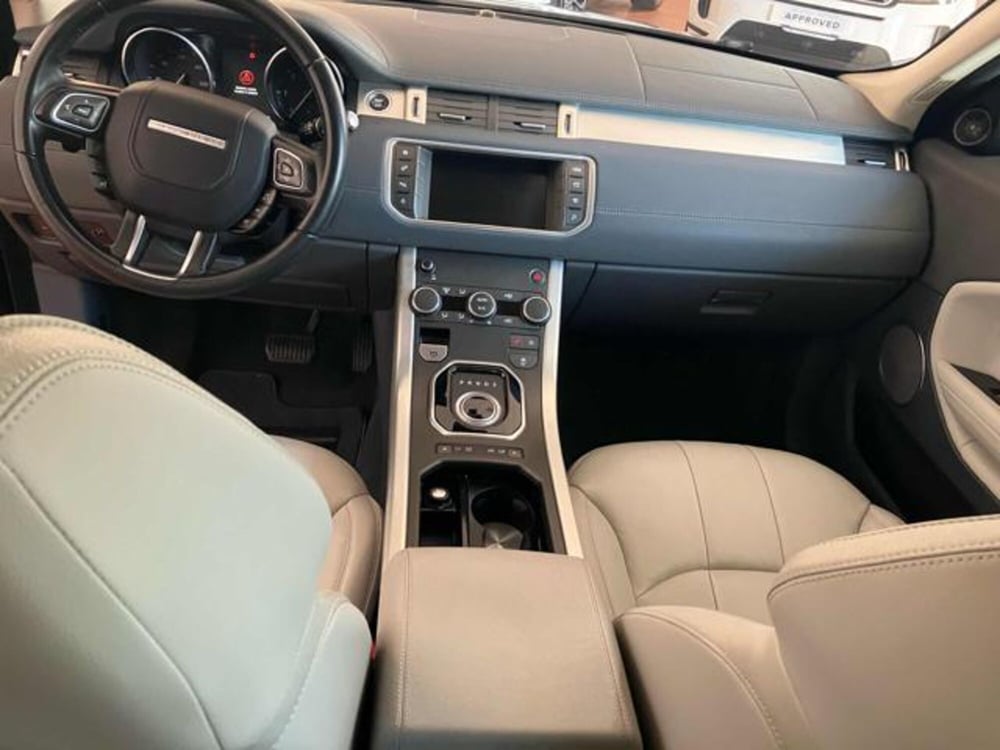 Land Rover Range Rover Evoque nuova a Lucca (6)