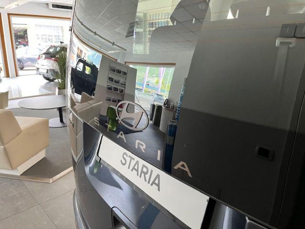 Hyundai Staria nuova a Verbano Cusio Ossola (10)