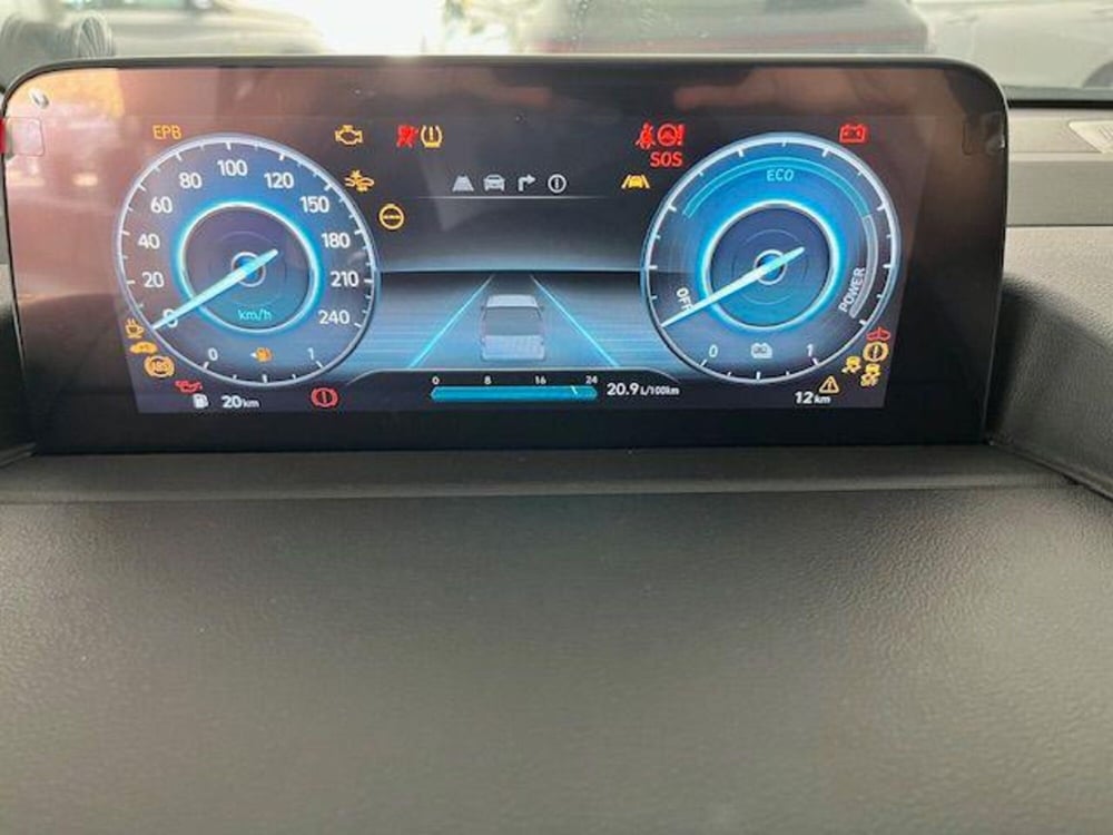 Hyundai Staria nuova a Verbano Cusio Ossola (19)