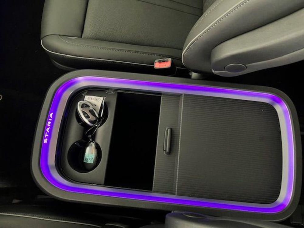 Hyundai Staria nuova a Verbano Cusio Ossola (20)