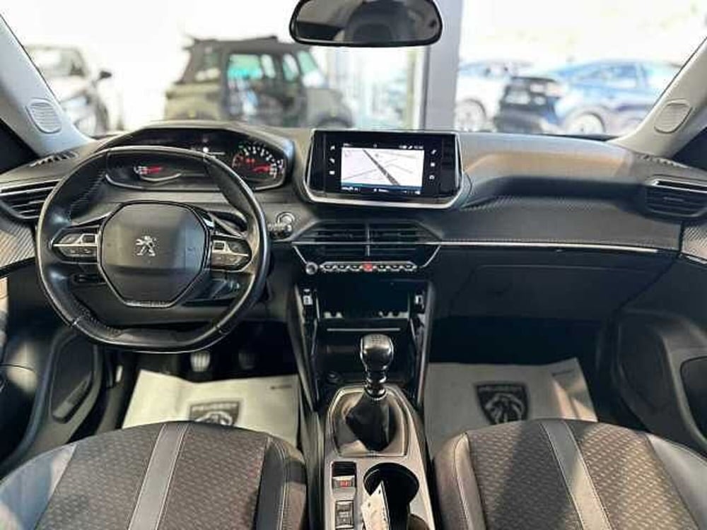 Peugeot 2008 usata a Venezia (12)