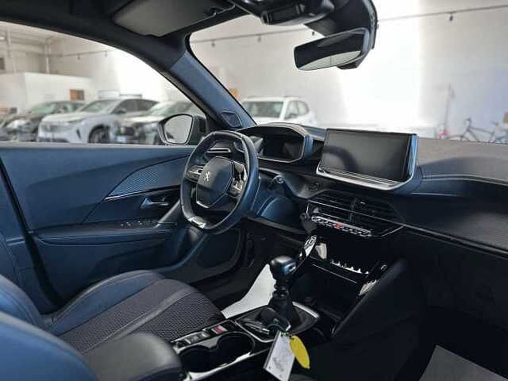 Peugeot 2008 usata a Venezia (9)