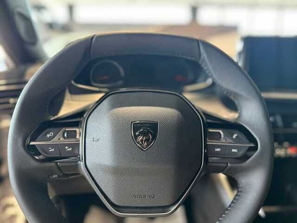 Peugeot 2008 nuova a Venezia (12)