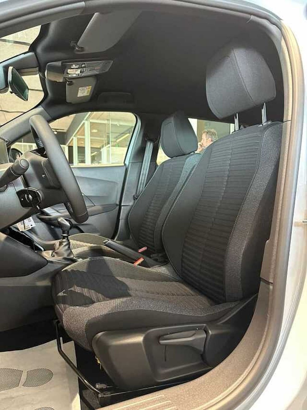Peugeot 2008 nuova a Venezia (13)
