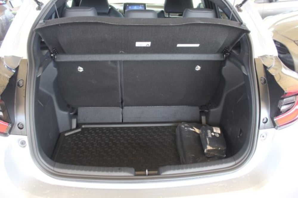 Toyota Yaris Cross usata a Roma (11)