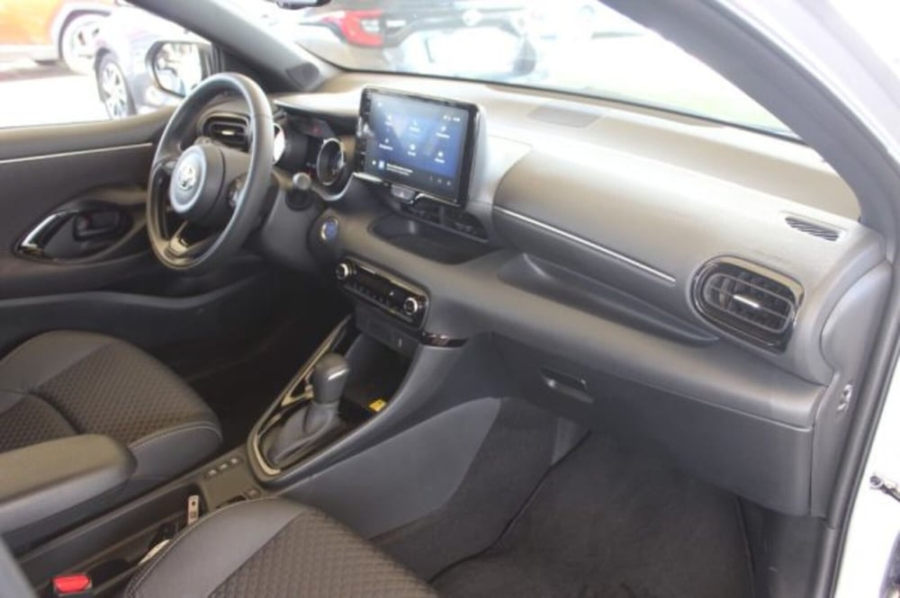 Toyota Yaris Cross usata a Roma (6)