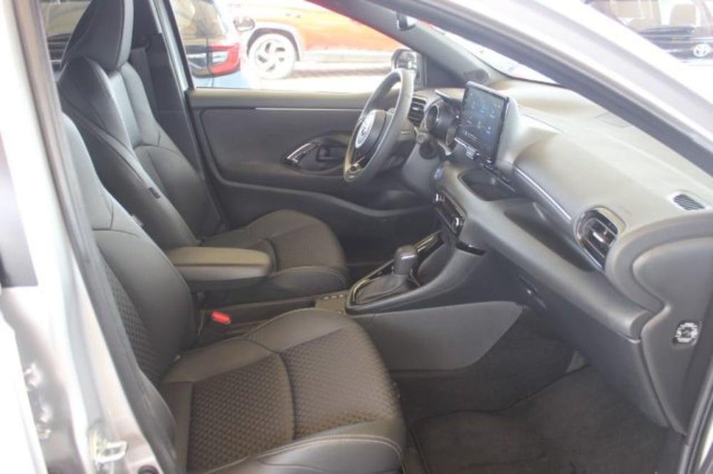 Toyota Yaris Cross usata a Roma (7)