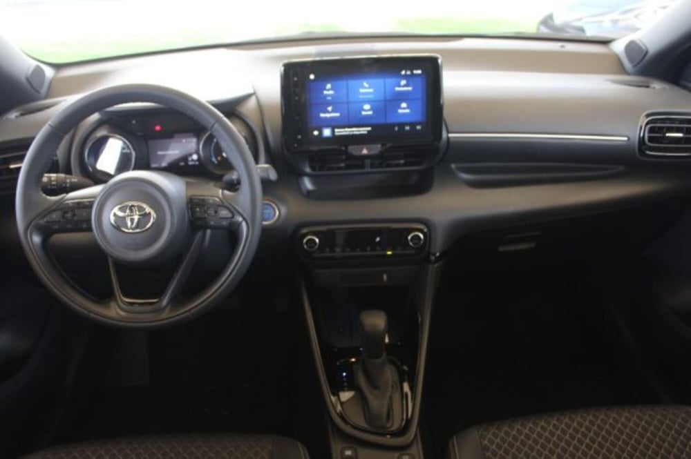 Toyota Yaris Cross usata a Roma (9)