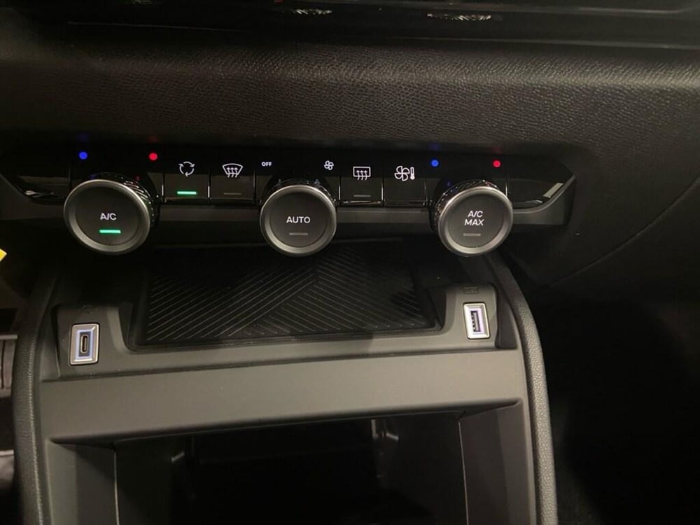 Citroen C4 nuova a Torino (10)