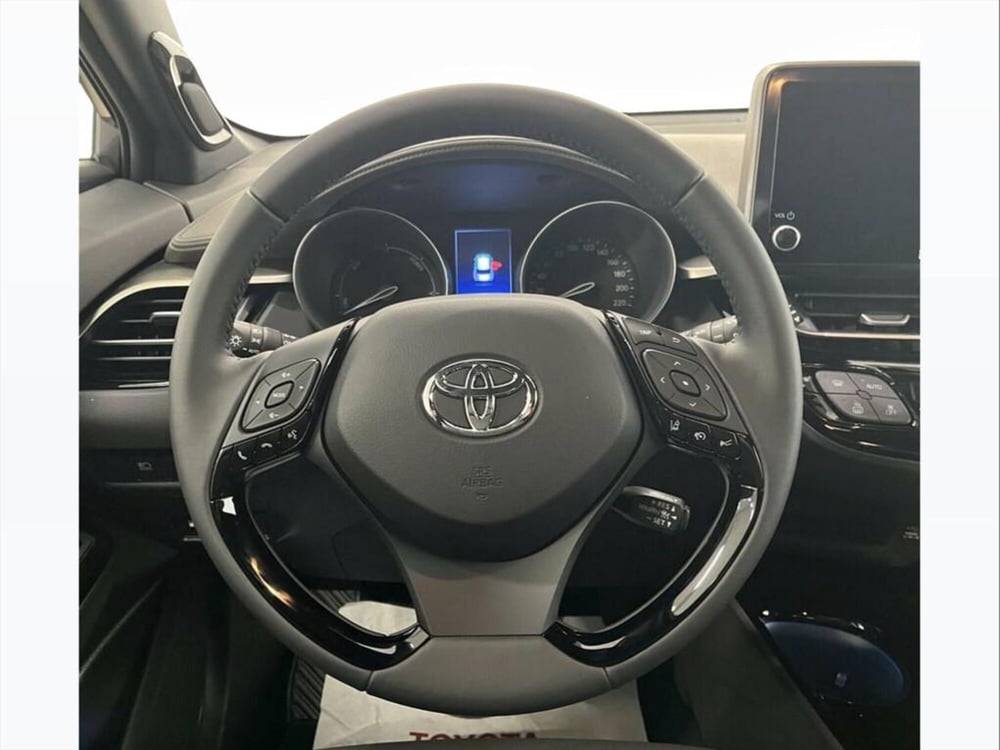 Toyota Toyota C-HR usata a Monza e Brianza (8)