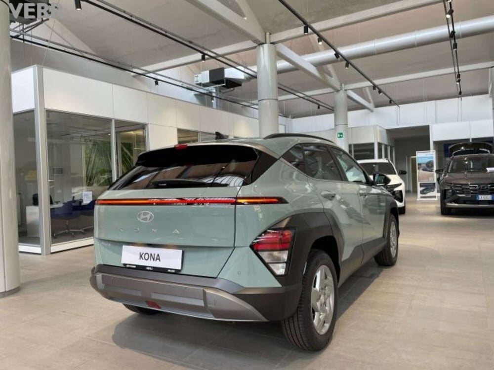 Hyundai Kona nuova a Milano (11)