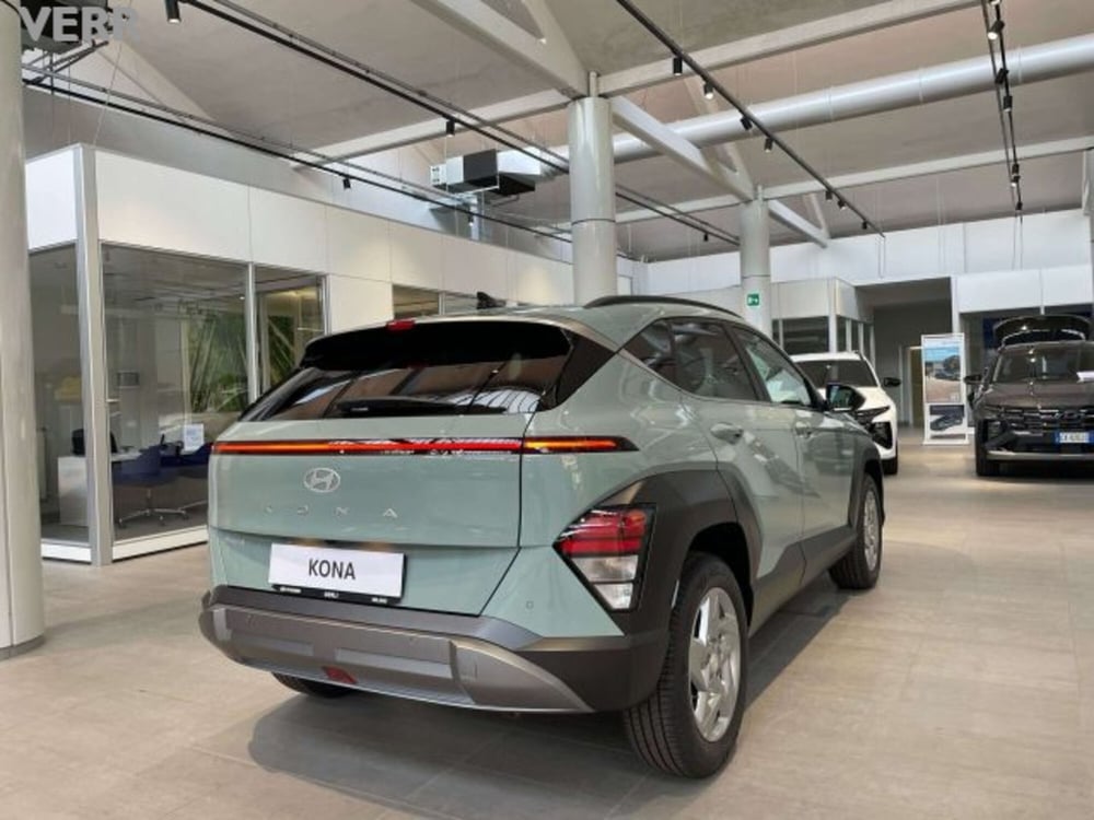 Hyundai Kona nuova a Milano (11)