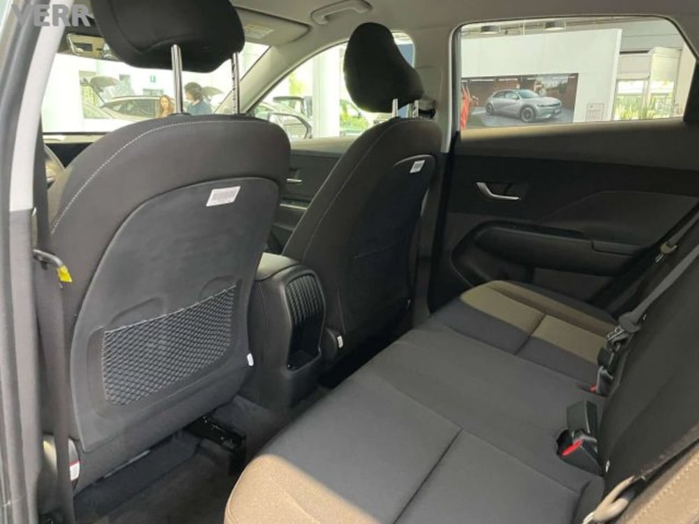 Hyundai Kona nuova a Milano (5)