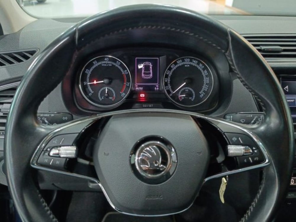 Skoda Fabia usata a Catania (17)