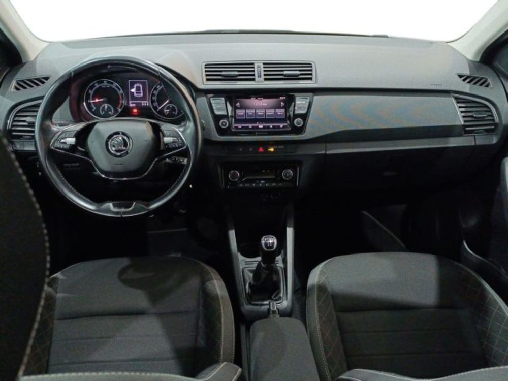 Skoda Fabia usata a Catania (7)
