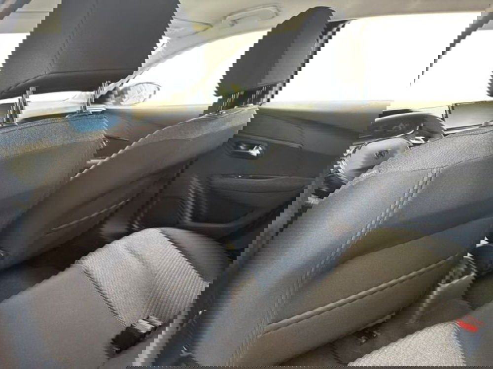 Peugeot 208 nuova a Ancona (17)