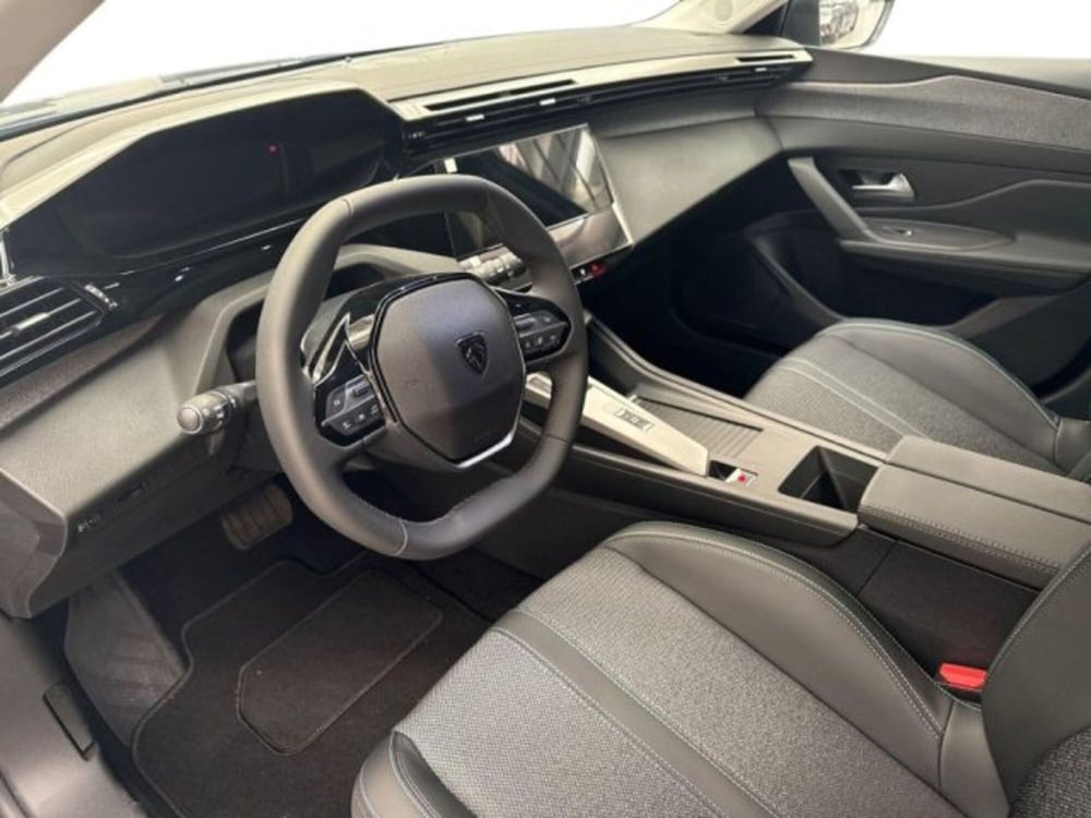 Peugeot 308 nuova a Ancona (9)