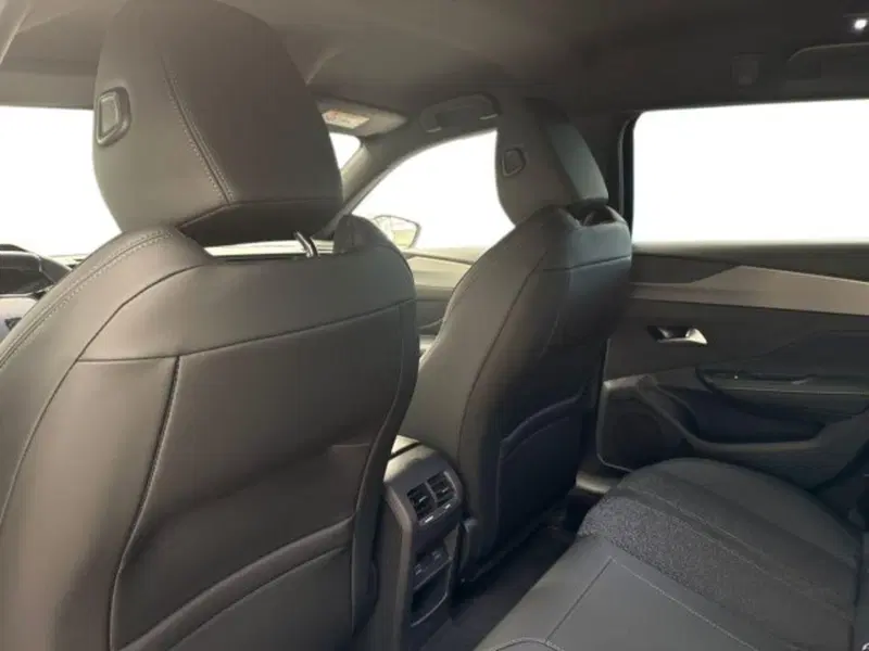 Peugeot 308 SW nuova a Ancona (17)