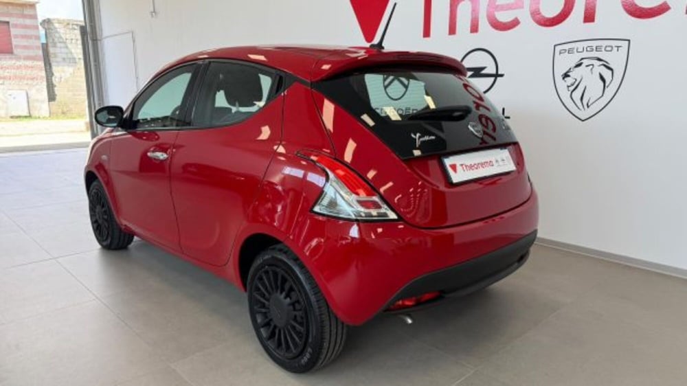 Lancia Ypsilon usata a Torino (4)