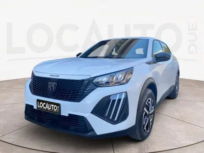 Peugeot 2008 1.2 hybrid Active 136cv e-dcs6 nuova a Torino
