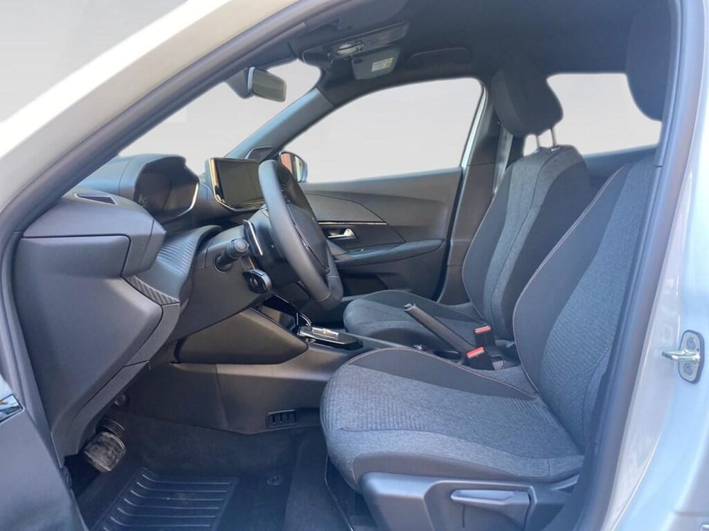Peugeot 2008 nuova a Torino (7)