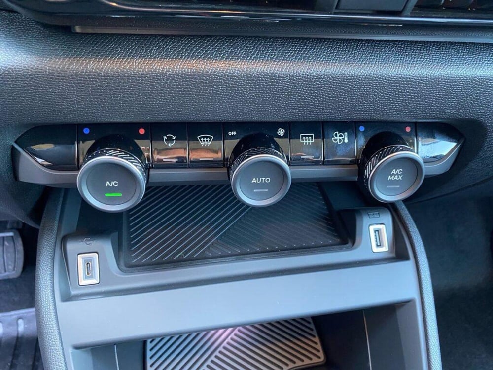Citroen C4 nuova a Torino (11)