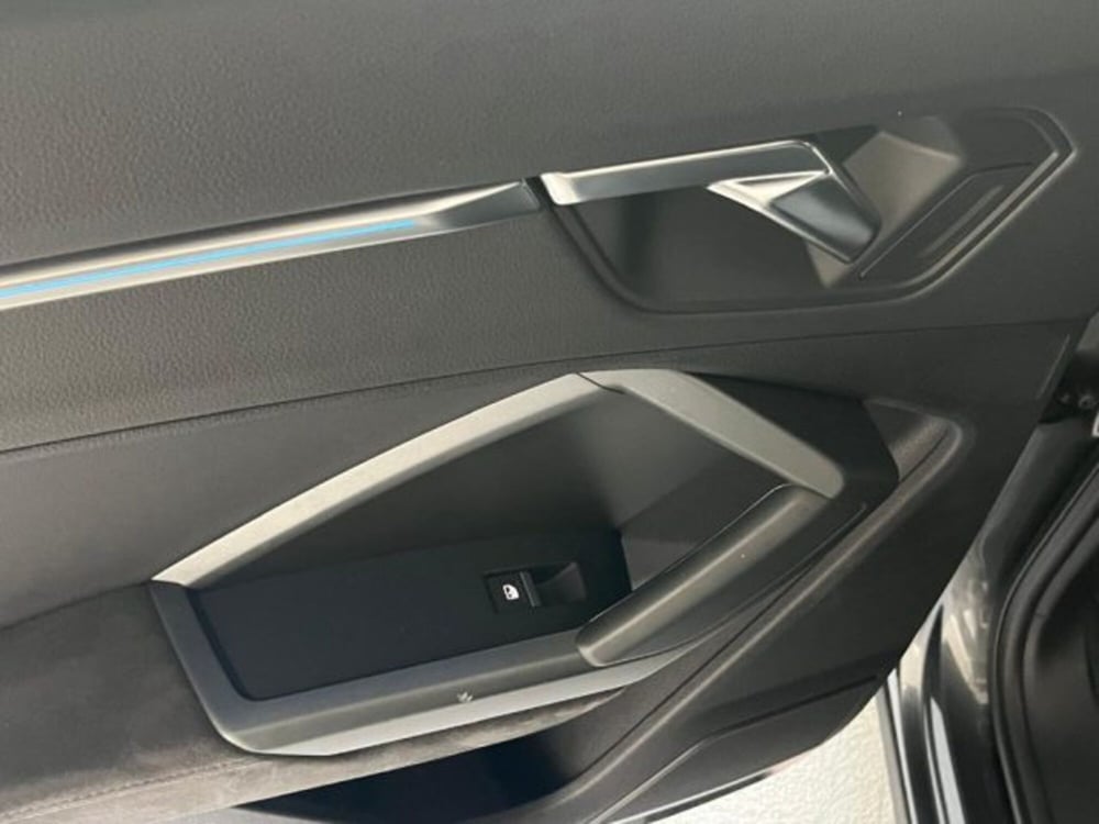 Audi RS Q3 Sportback usata a Trapani (14)