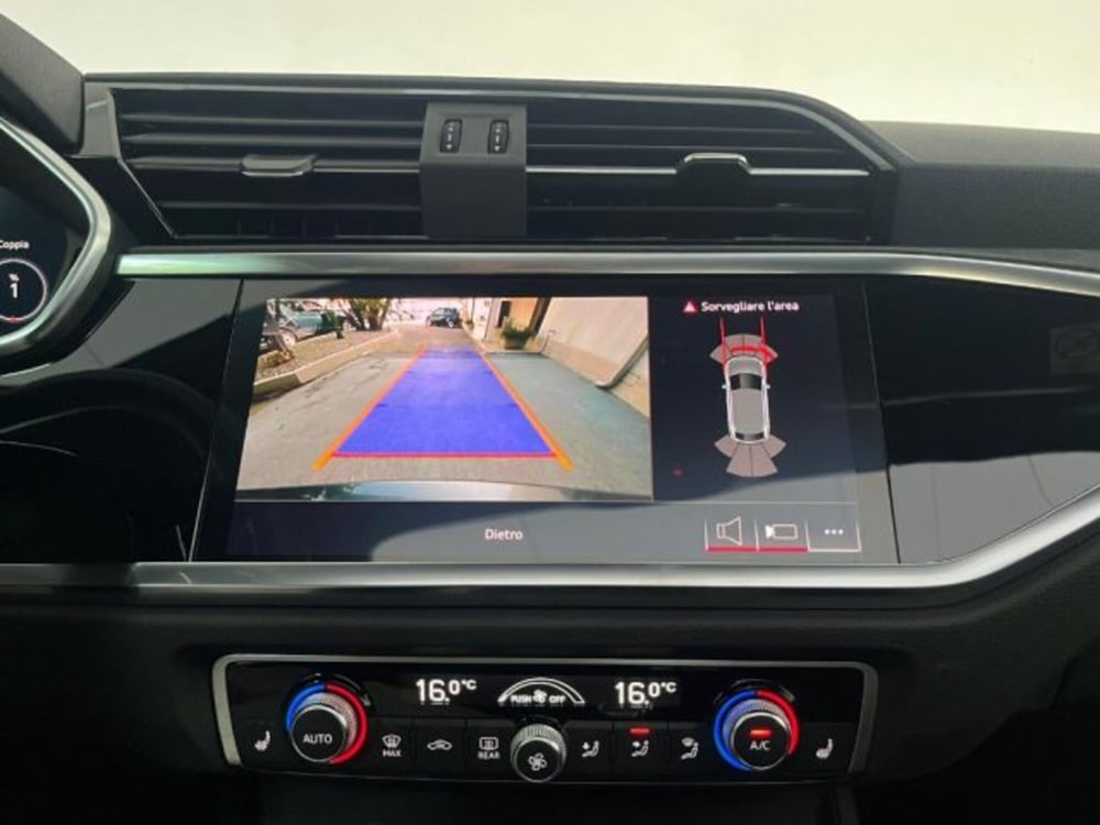 Audi RS Q3 Sportback usata a Trapani (9)