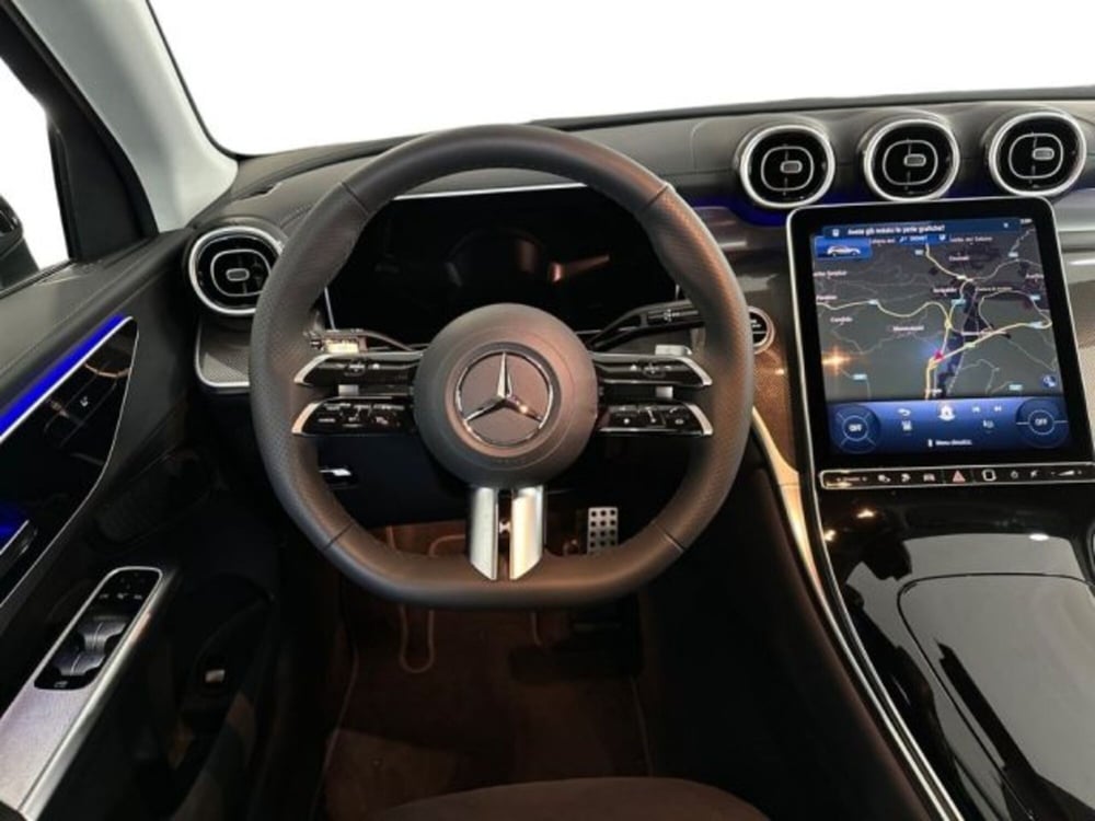 Mercedes-Benz GLC nuova a Avellino (11)