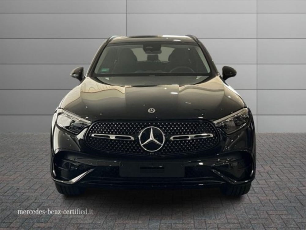 Mercedes-Benz GLC nuova a Avellino (3)