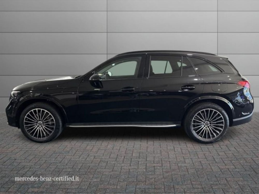 Mercedes-Benz GLC nuova a Avellino (6)
