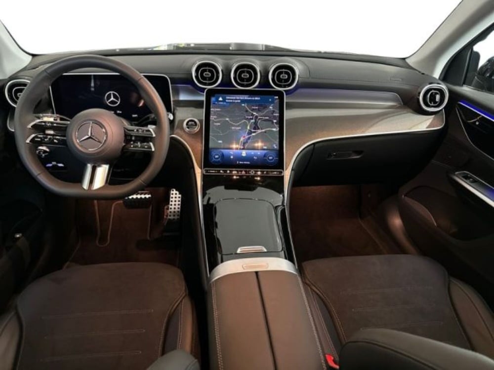 Mercedes-Benz GLC nuova a Avellino (9)