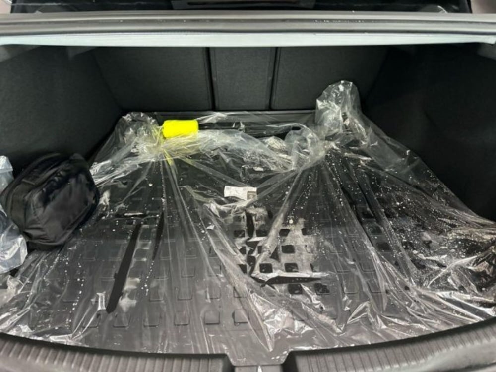 Mercedes-Benz Classe C nuova a Avellino (8)