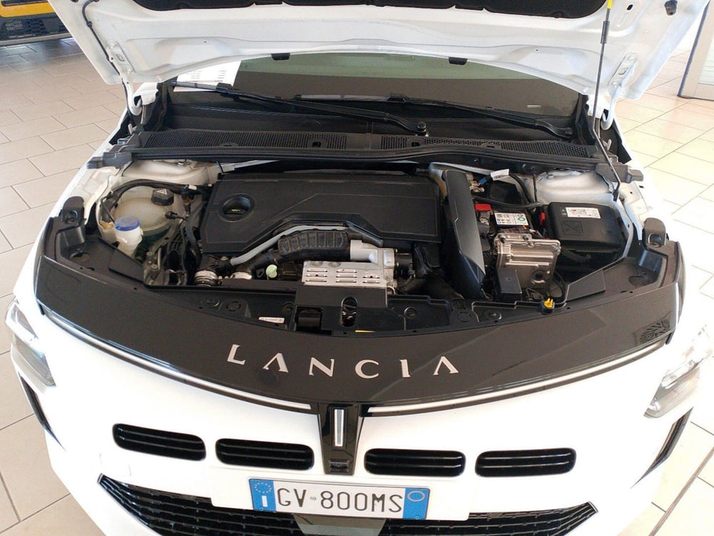 Lancia Ypsilon usata a Lecce (13)