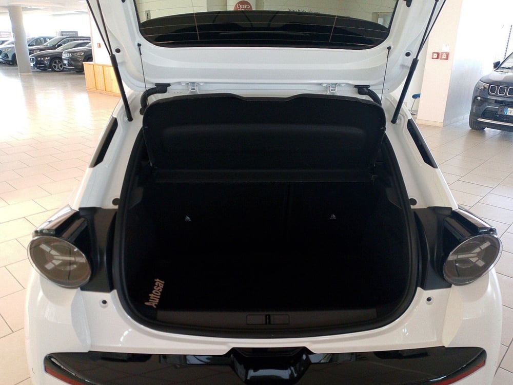 Lancia Ypsilon usata a Lecce (14)