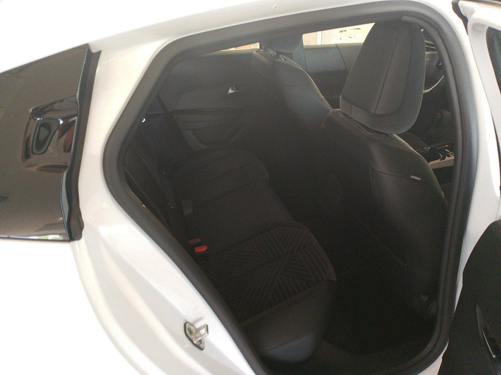 Lancia Ypsilon usata a Lecce (18)