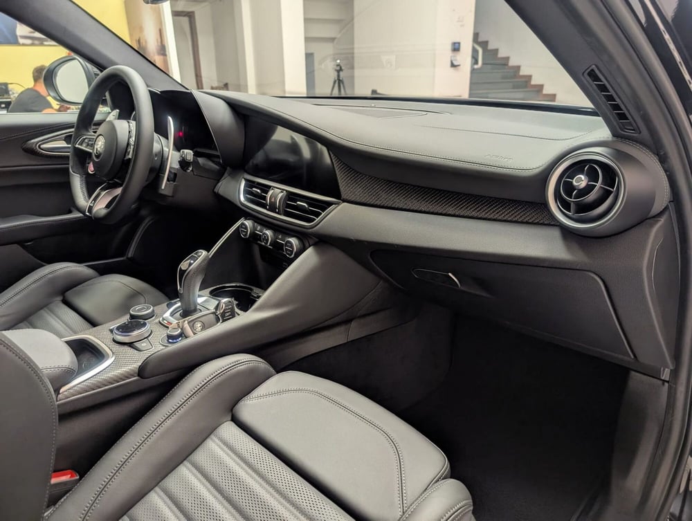 Alfa Romeo Giulia nuova a Teramo (12)