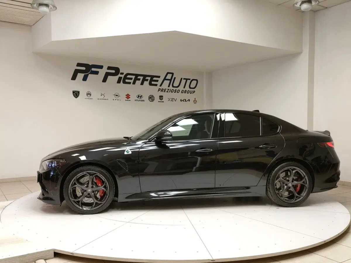 Alfa Romeo Giulia nuova a Teramo (2)