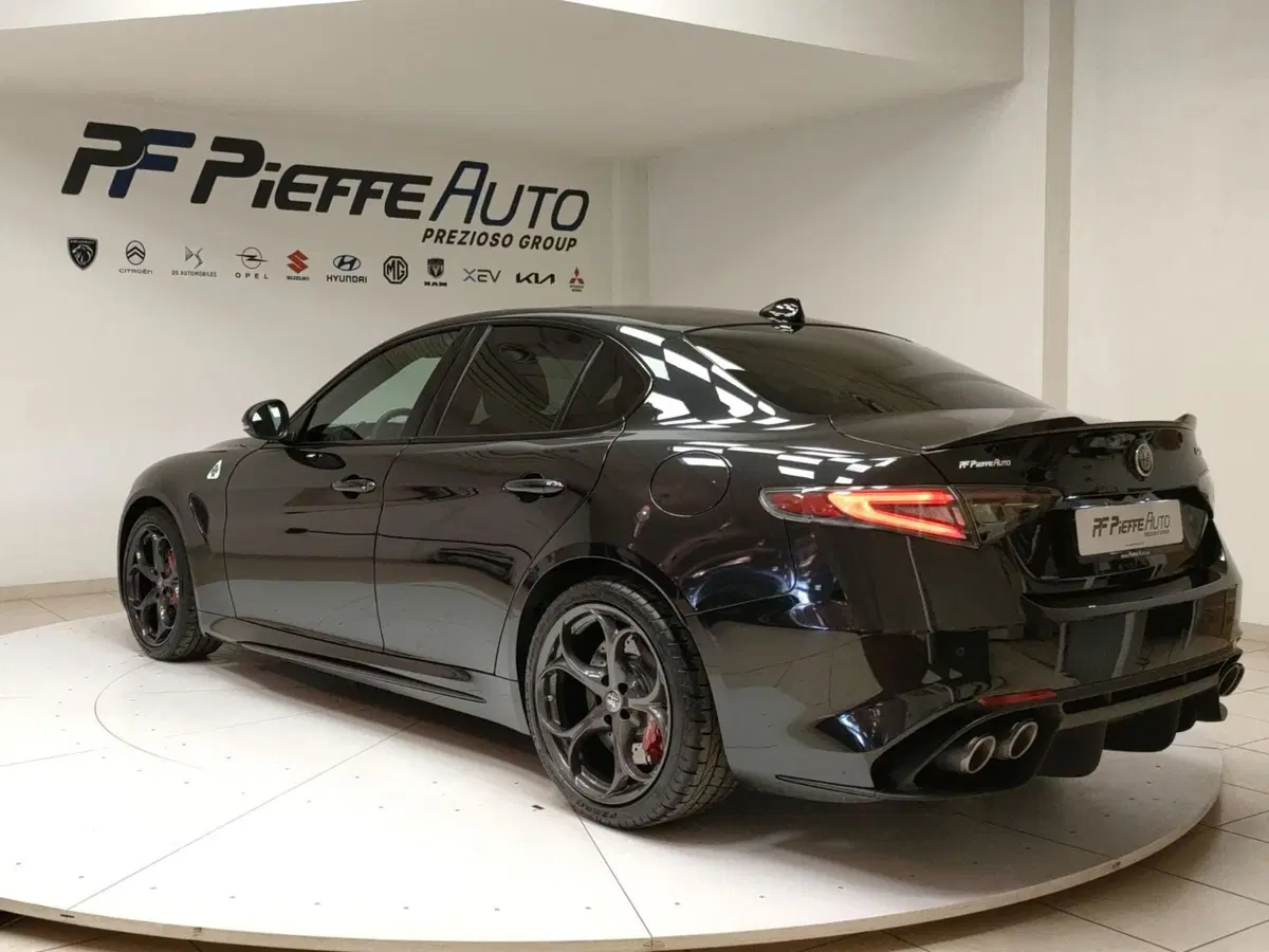 Alfa Romeo Giulia nuova a Teramo (3)