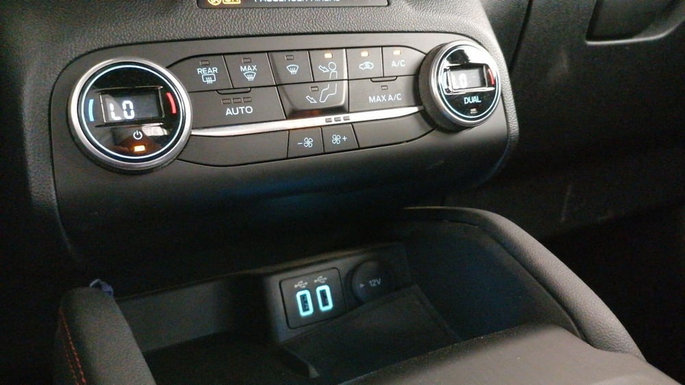 Ford Kuga usata a Roma (14)