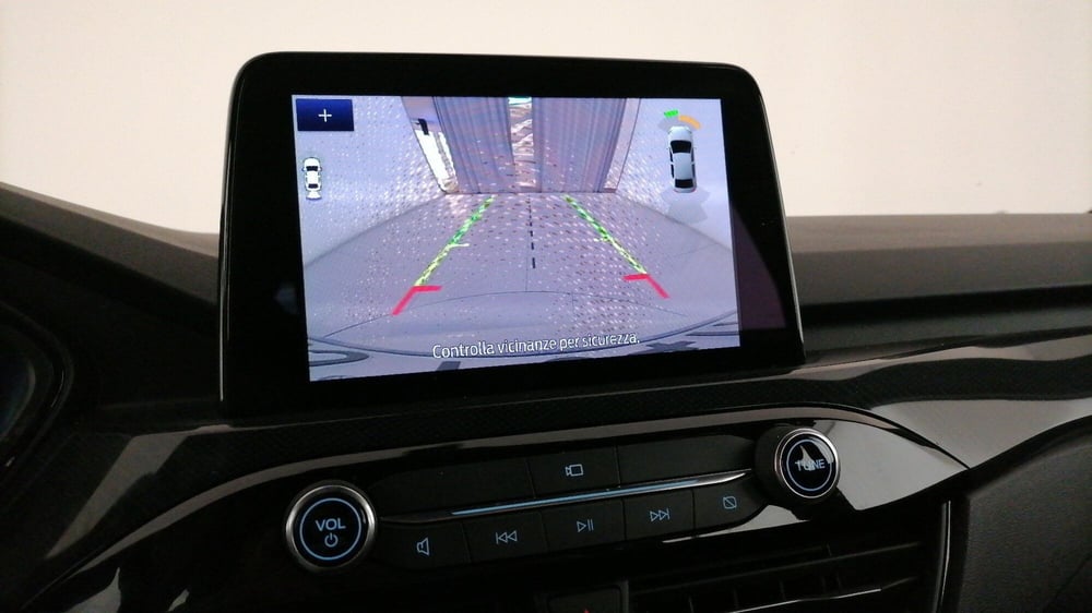 Ford Kuga usata a Roma (16)