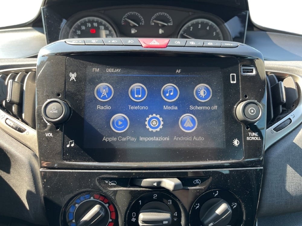Lancia Ypsilon usata a Torino (14)