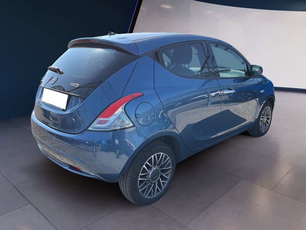 Lancia Ypsilon usata a Torino (4)