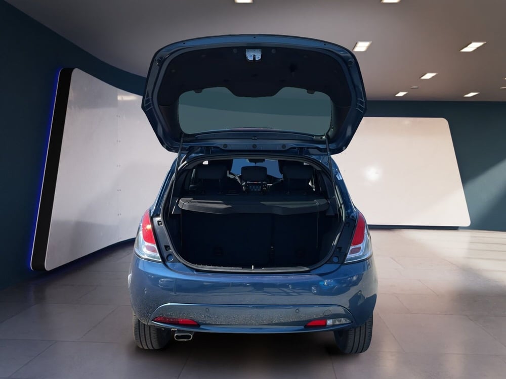 Lancia Ypsilon usata a Torino (7)