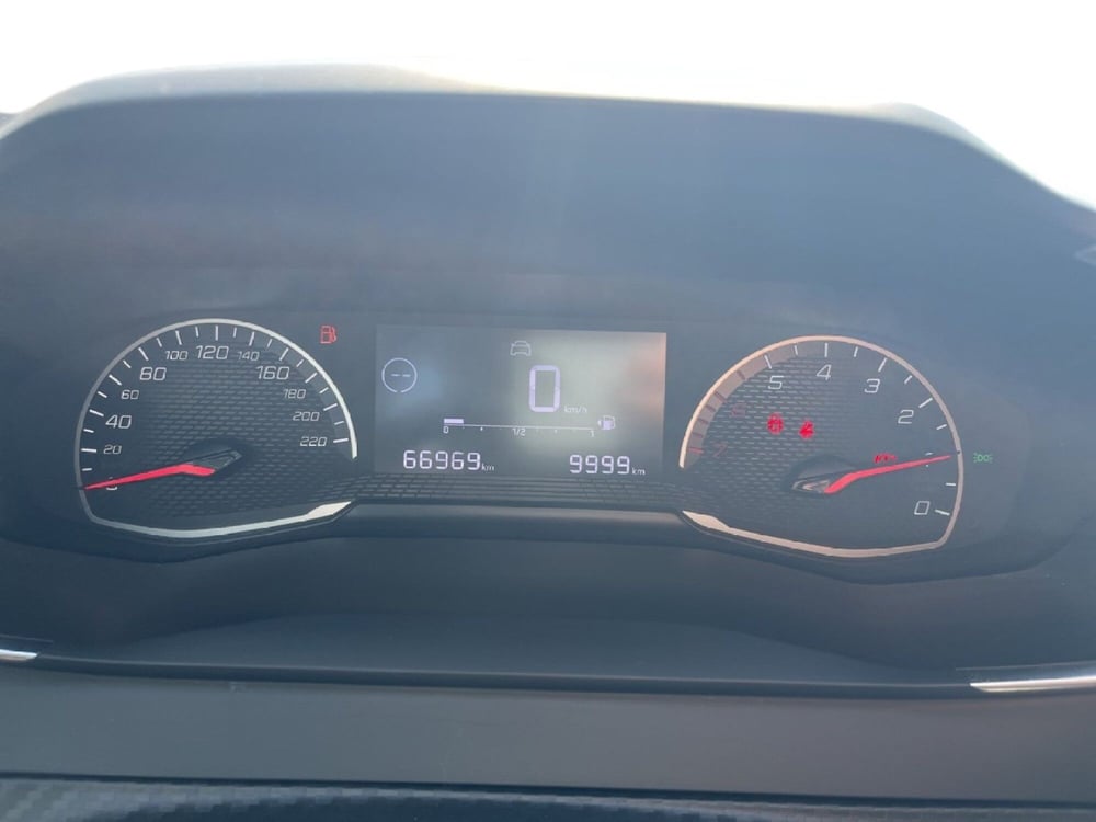 Peugeot 208 usata a Torino (13)