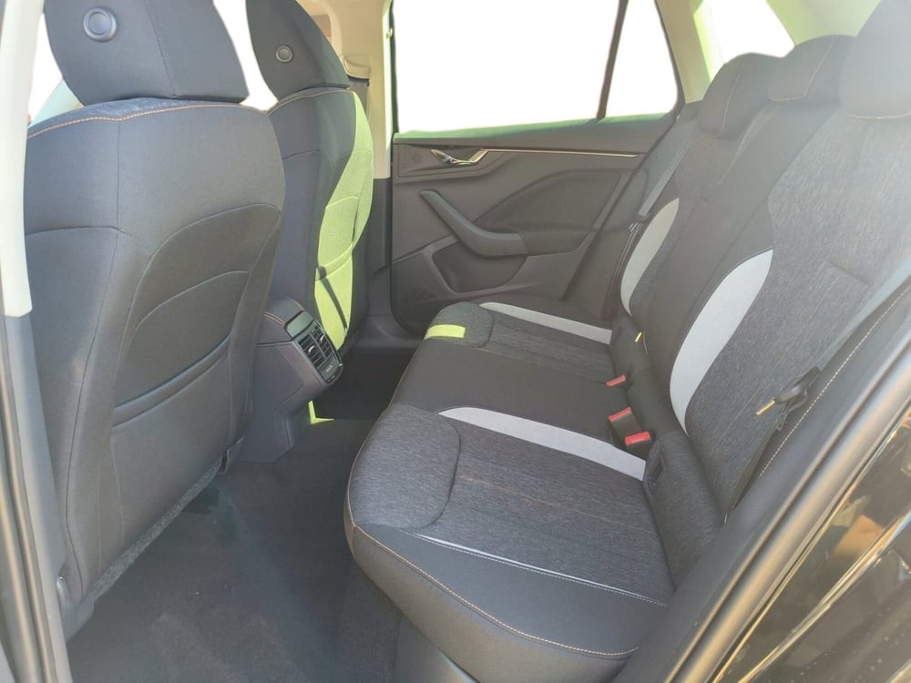 Skoda Kamiq nuova a Prato (10)
