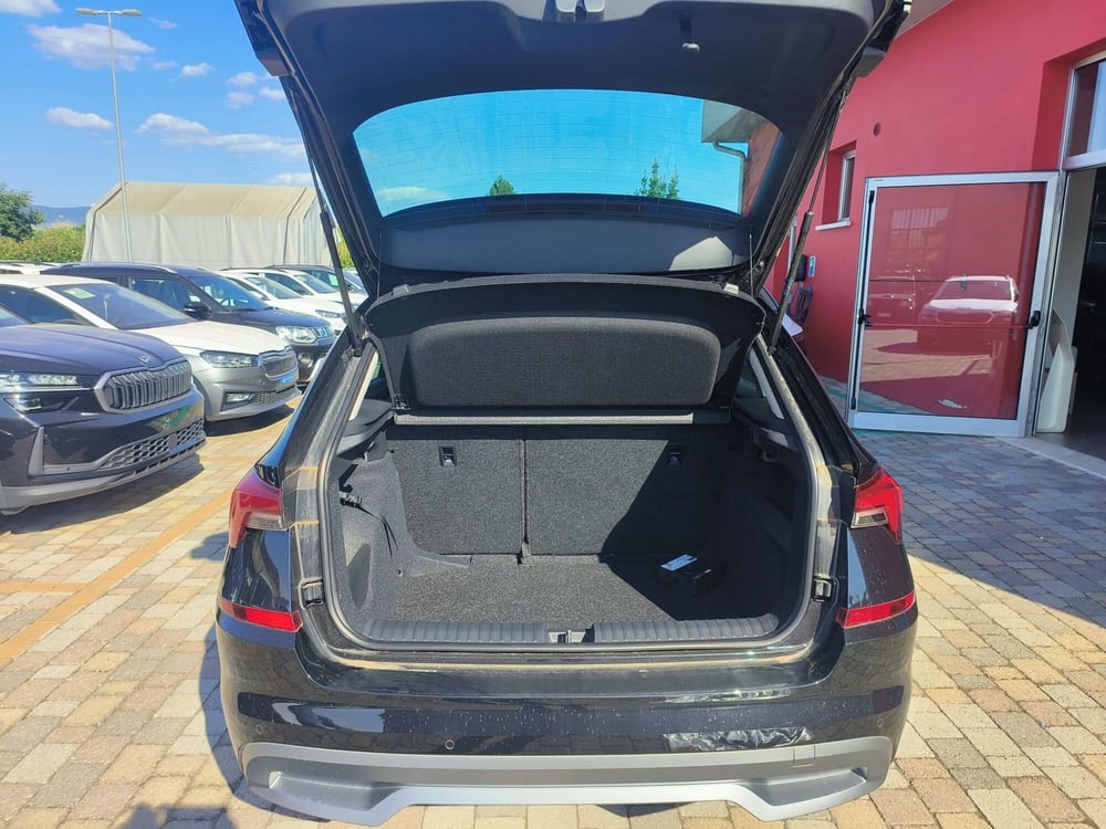 Skoda Kamiq nuova a Prato (11)